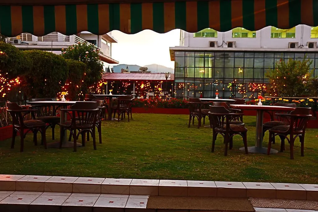 Hotel Mountain Kathmandu 3*,