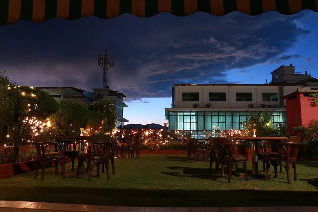 Hotel Mountain Kathmandu