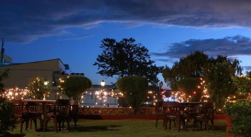 Hotel Mountain Kathmandu 3*,